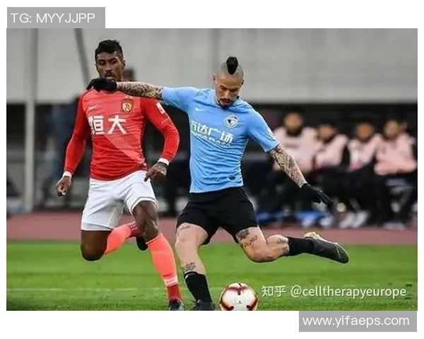 男足足球巨星的辉煌之路与成就分析：从草根到世界顶级球员的成长轨迹